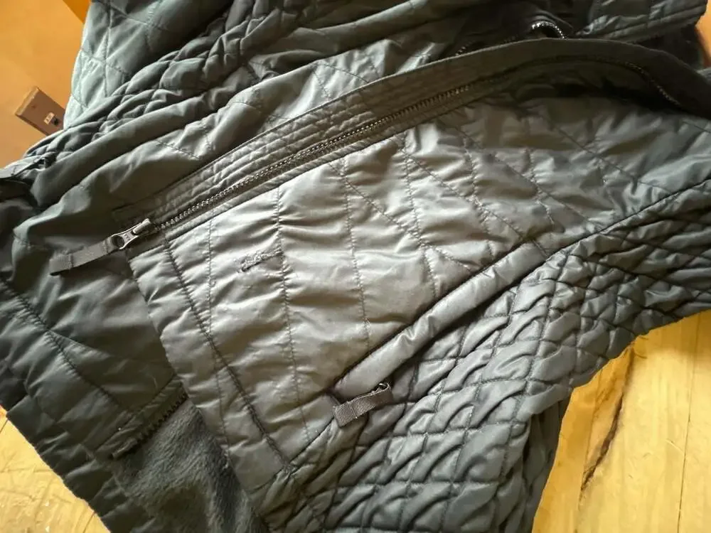 L.L.Bean Women's PrimaLoft Packaway Quilted Jacket, Black, Size XS Regular - Picture 8 of 8